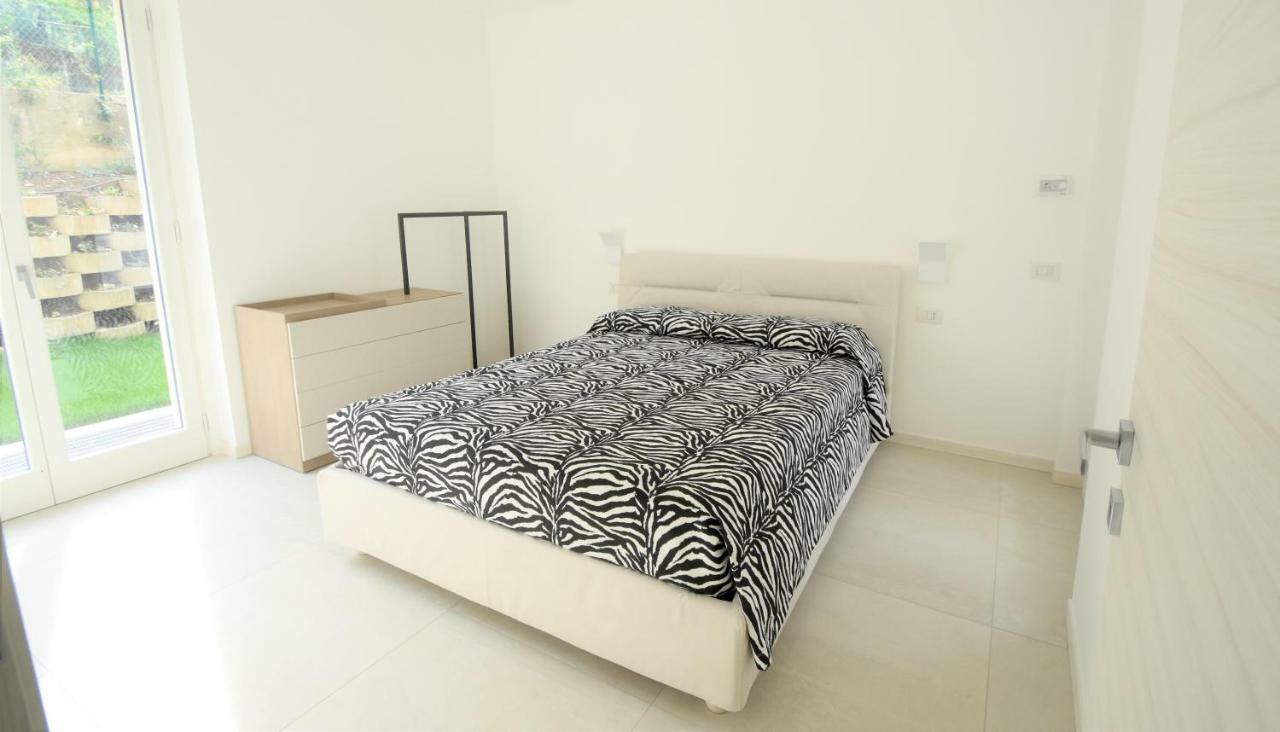 Narciso - Facing Bellagio Wild Flowers Holiday home Oliveto Lario